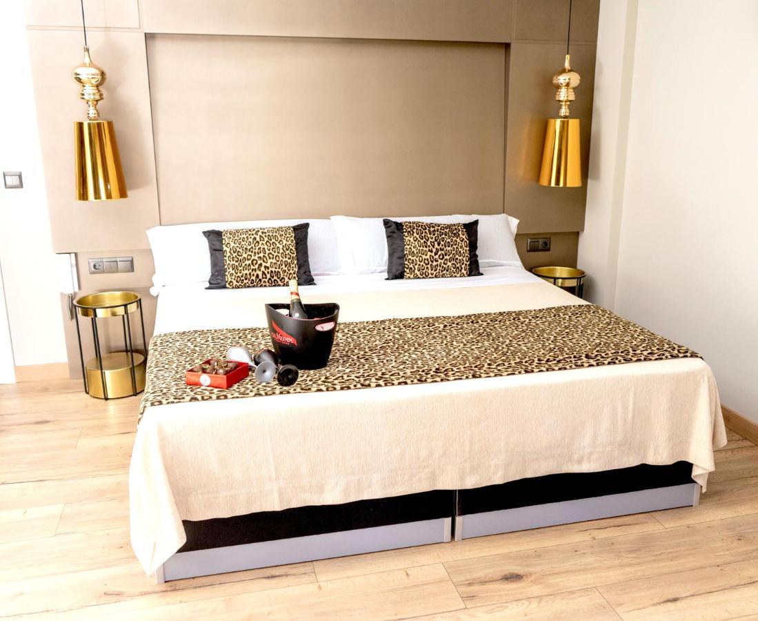Daos Suites & Terrace Марбеля Екстериор снимка