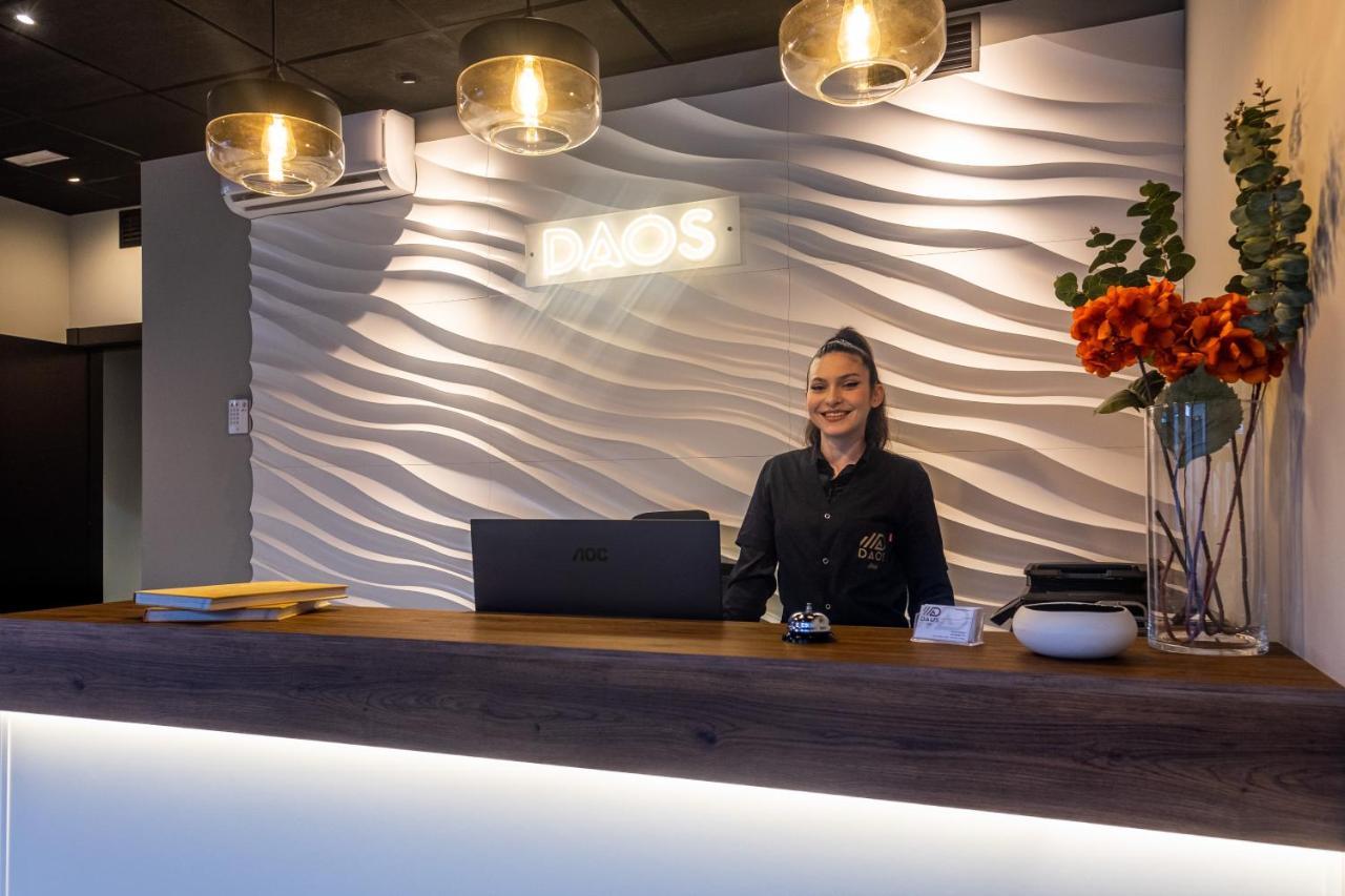 Daos Suites & Terrace Марбеля Екстериор снимка