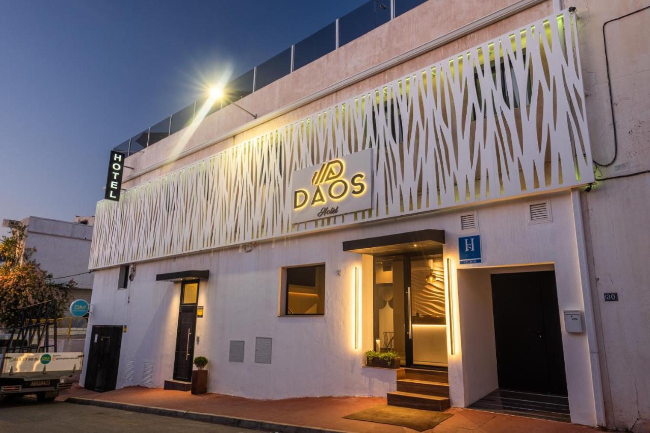 Daos Suites & Terrace Марбеля Екстериор снимка
