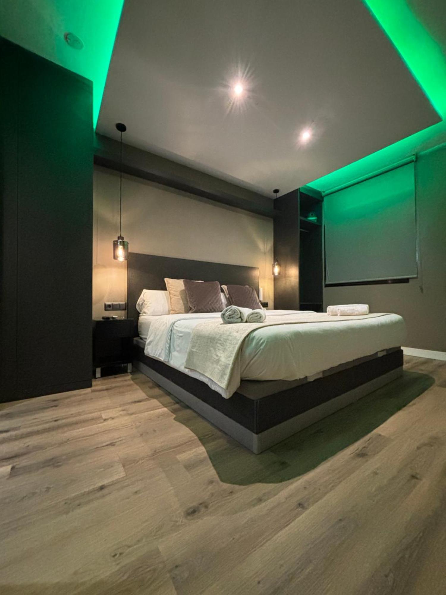Daos Suites & Terrace Марбеля Екстериор снимка