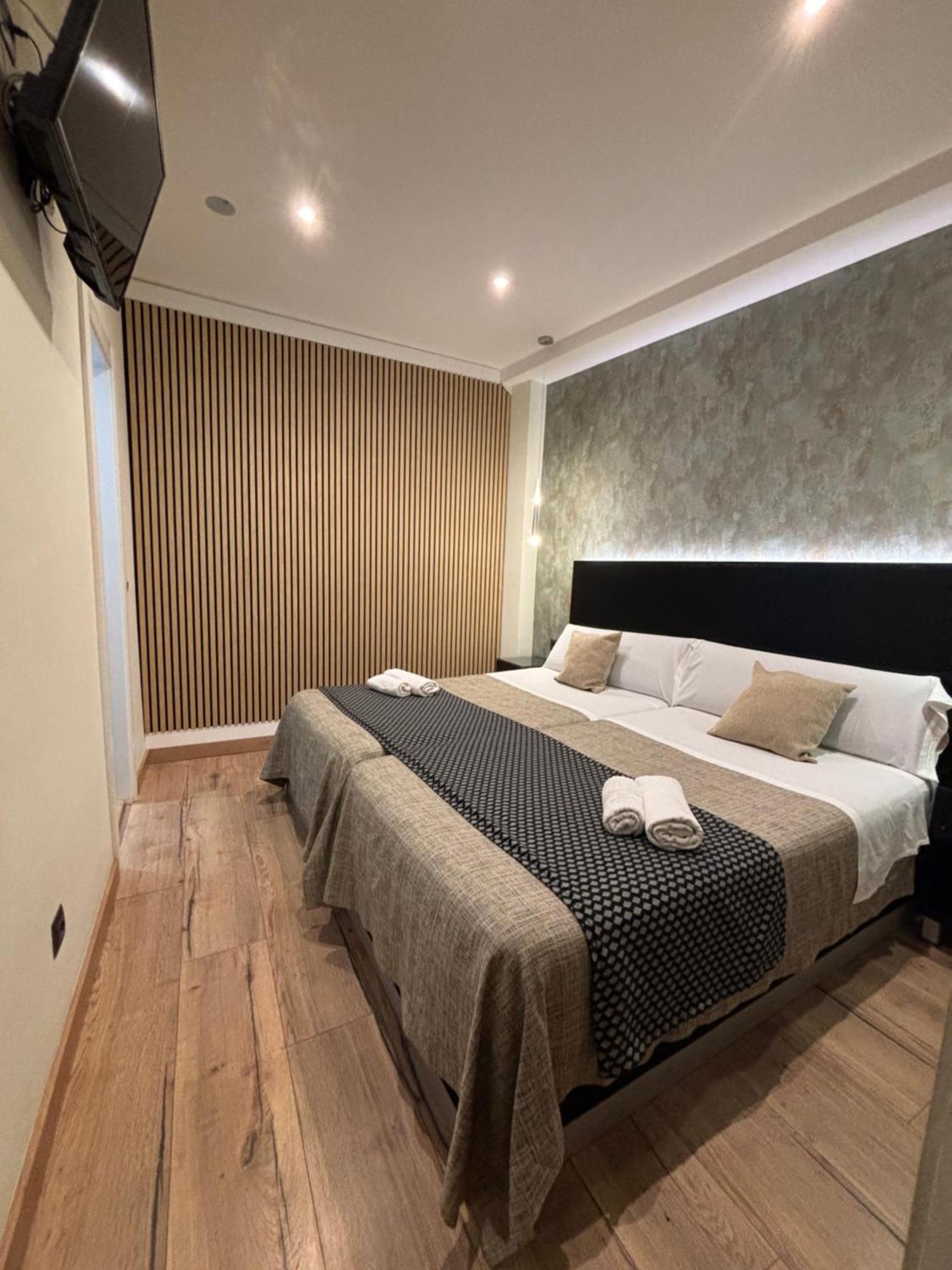 Daos Suites & Terrace Марбеля Екстериор снимка